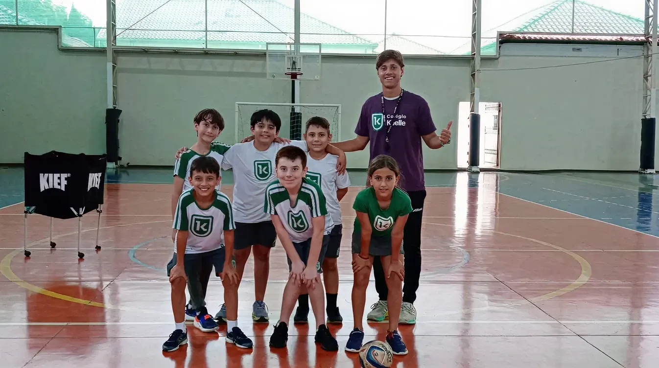 <span class='span-italic'>Futebol</span>