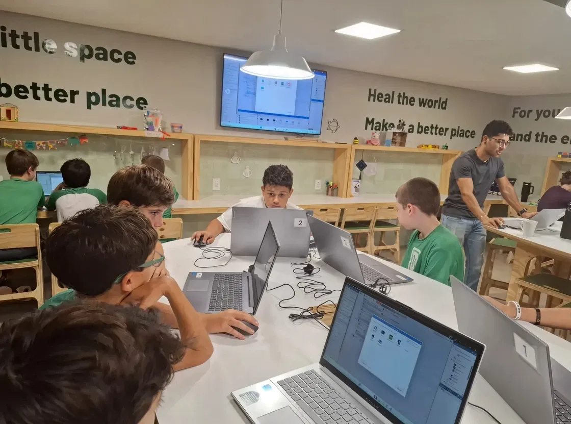 Desenvolvimento de <span class='span-italic'>Games II</span>