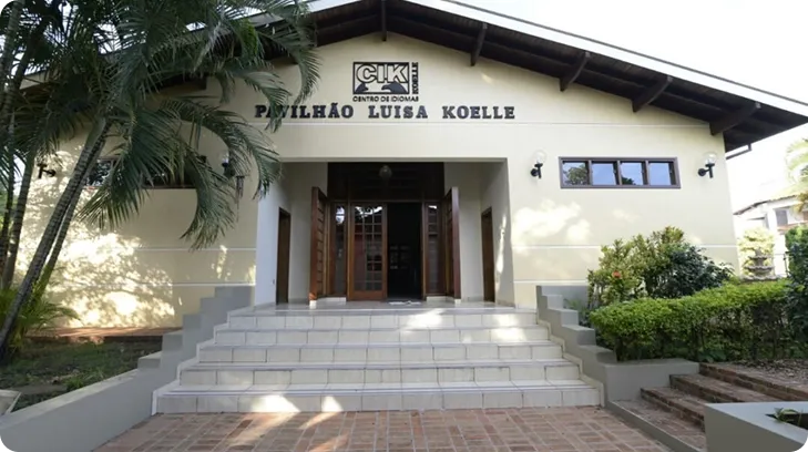 Fundação do CIK - Centro de Idiomas Koelle