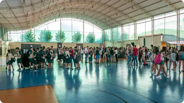 Quadras esportivas cobertas
