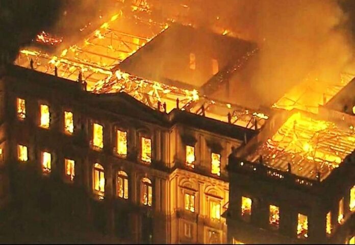 MUSEU NACIONAL